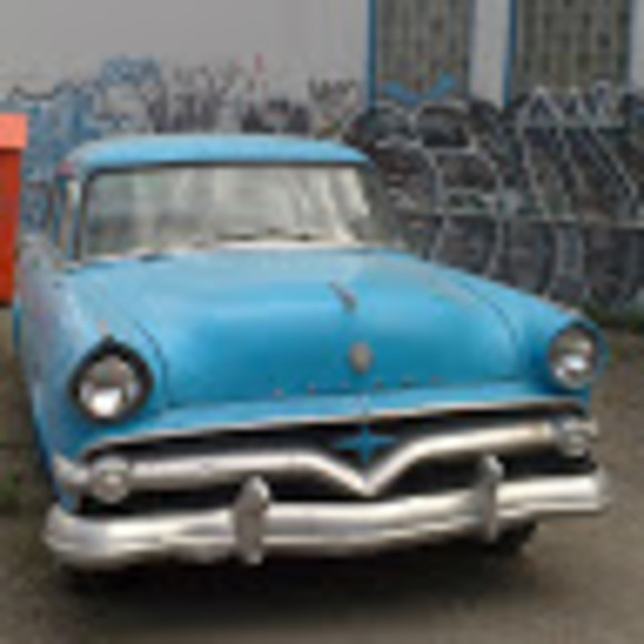 Meet your Posher, Francisco - Picture 1 of 1